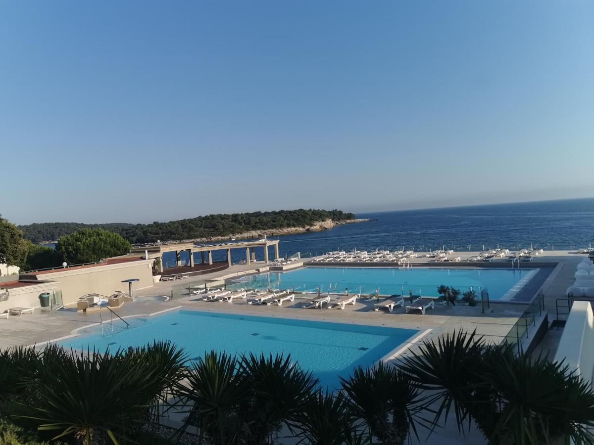 Five Bedroom House Near Sandy Beach Villa Major Медулин Экстерьер фото